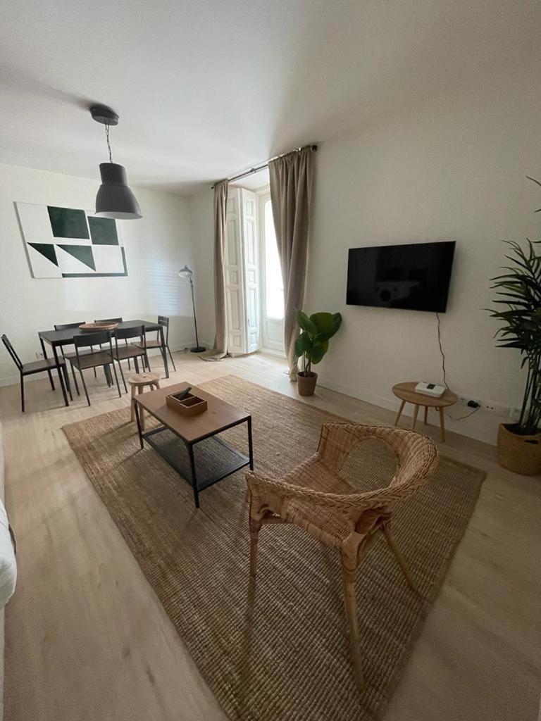 Cozy&new 6pax En La Plaza De Tirso - E1 * Madrid