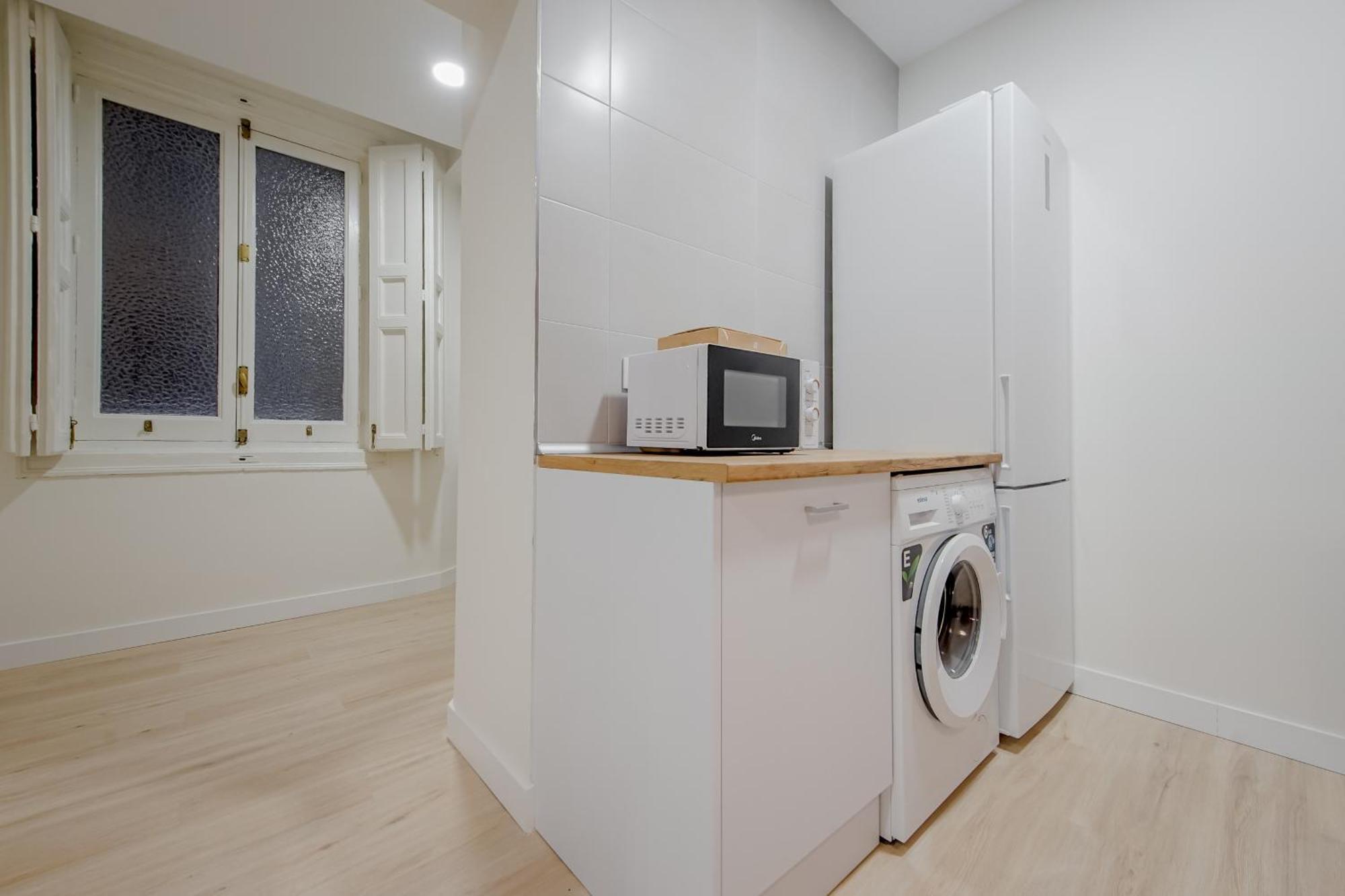Apartment Cozy&new 6pax En La Plaza De Tirso - E1